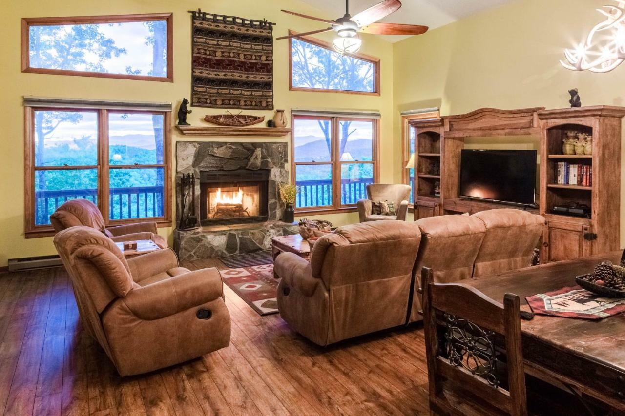 Holiday home 3 Bed 3 Bath Vacation In *