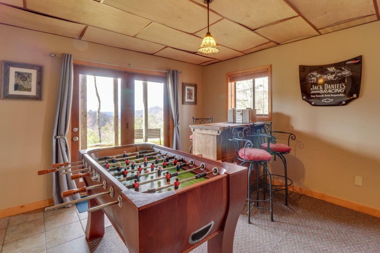 3 Bed 3 Bath Vacation In Sylva